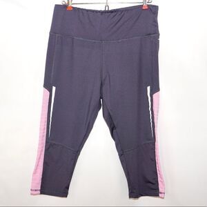 Jockey Gray & Pink Athletic Crop / Capri Pants, Large